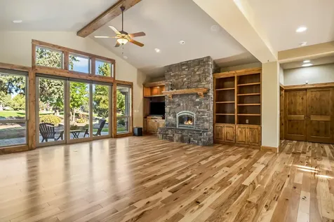 8787 Merlin Drive Redmond OR 97756