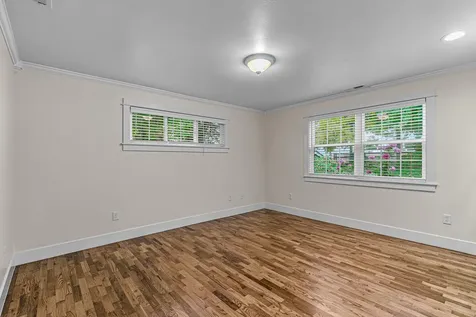 3734 Scenic Avenue Central Point OR 97502