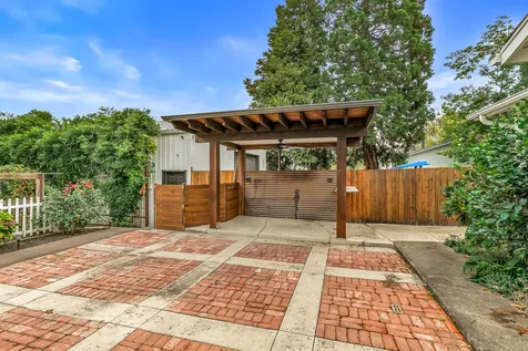 3734 Scenic Avenue Central Point OR 97502