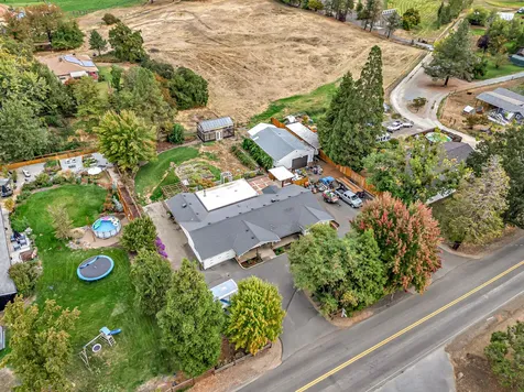 3734 Scenic Avenue Central Point OR 97502