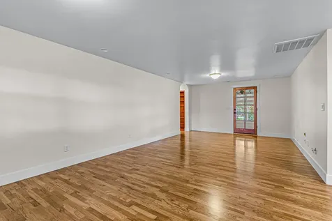 3734 Scenic Avenue Central Point OR 97502