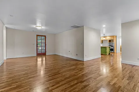3734 Scenic Avenue Central Point OR 97502