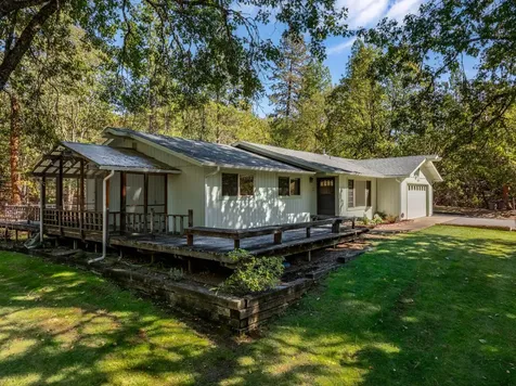857 Azalea Drive Grants Pass OR 97526
