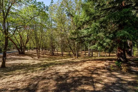 857 Azalea Drive Grants Pass OR 97526