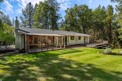 857 Azalea Drive Grants Pass OR 97526