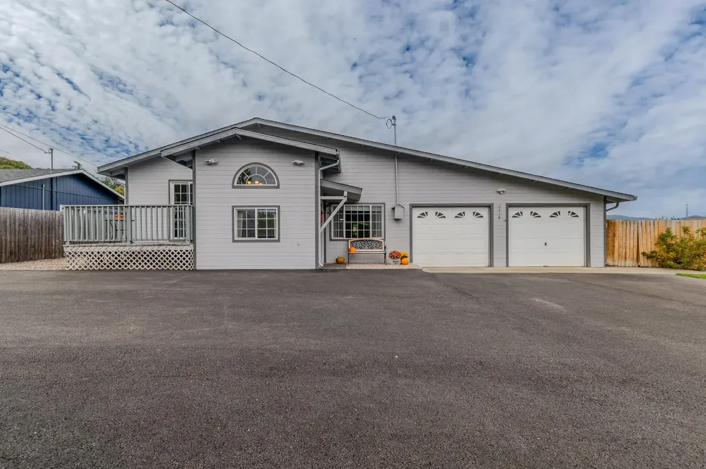 2810 Georgia Street Medford OR 97501