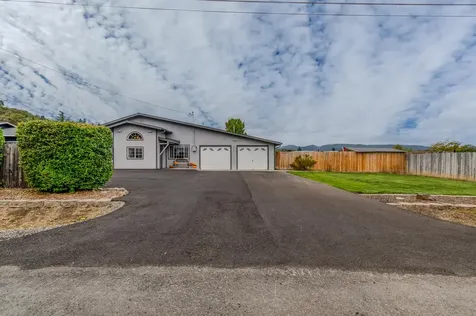 2810 Georgia Street Medford OR 97501