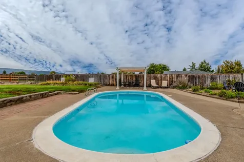 2810 Georgia Street Medford OR 97501