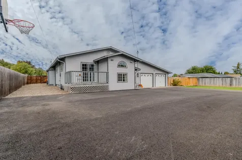 2810 Georgia Street Medford OR 97501
