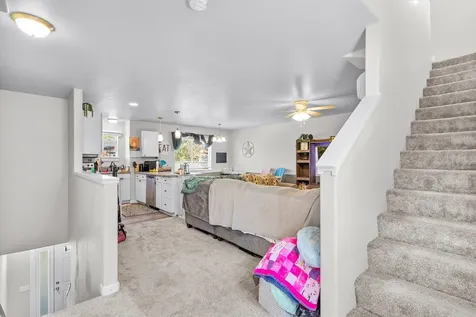 3426 Sharon Way White City OR 97503