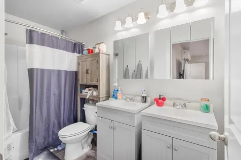 3426 Sharon Way White City OR 97503