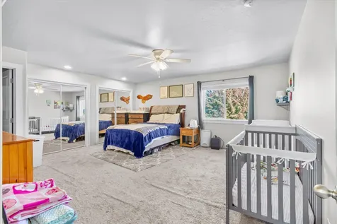 3426 Sharon Way White City OR 97503