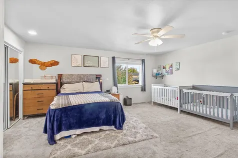 3426 Sharon Way White City OR 97503