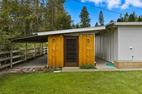 3280 New Hope Road Grants Pass OR 97527