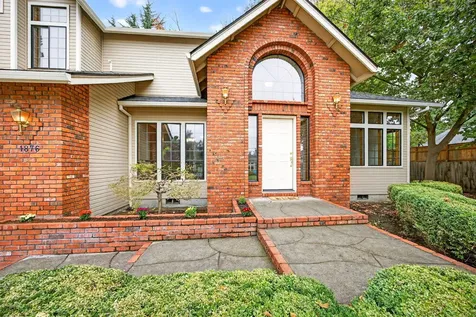 1876 Inglewood Drive Medford OR 97504