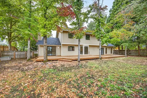 1876 Inglewood Drive Medford OR 97504