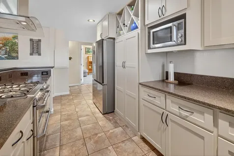 1532 NE 9th Street Bend OR 97701