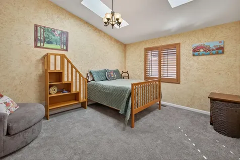 1532 NE 9th Street Bend OR 97701