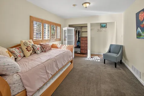 1532 NE 9th Street Bend OR 97701