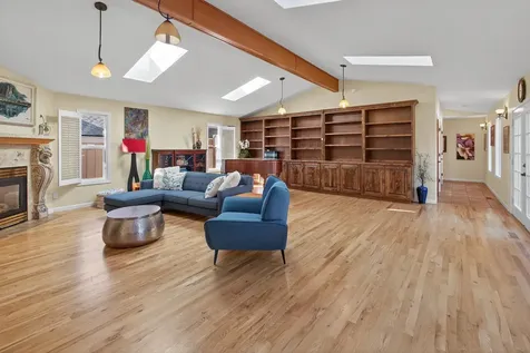 1532 NE 9th Street Bend OR 97701