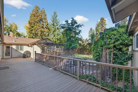 1532 NE 9th Street Bend OR 97701