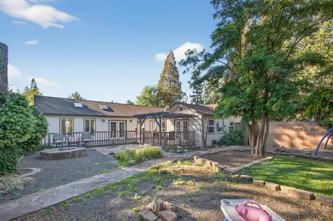 1532 NE 9th Street Bend OR 97701