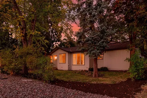 1532 NE 9th Street Bend OR 97701