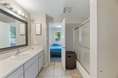 1190 4th Avenue Gold Hill OR 97525