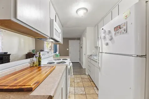 1190 4th Avenue Gold Hill OR 97525