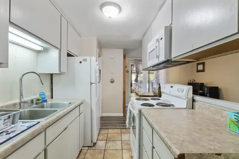 1190 4th Avenue Gold Hill OR 97525