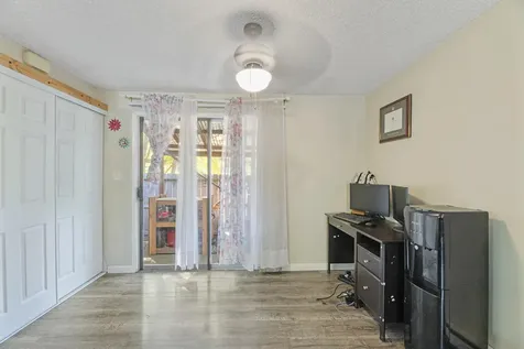 1190 4th Avenue Gold Hill OR 97525