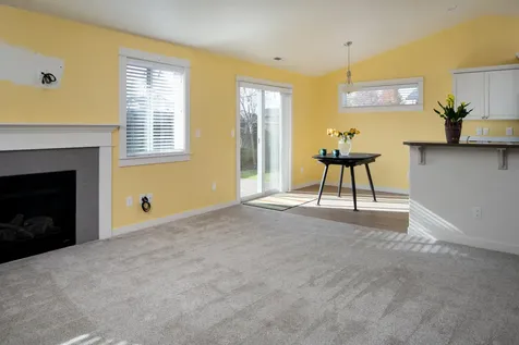 2584 NW Hemlock Way Redmond OR 97756