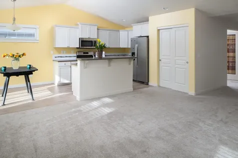 2584 NW Hemlock Way Redmond OR 97756