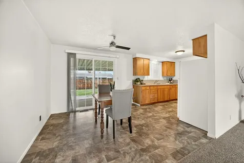 2541 Gould Avenue Medford OR 97504