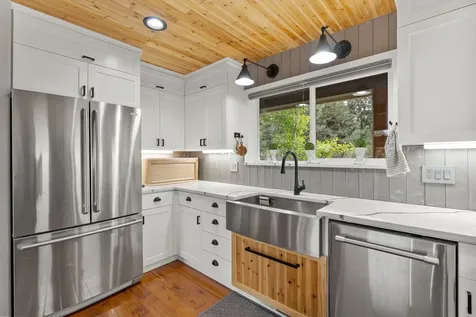 3192 NW Golf View Drive Bend OR 97703