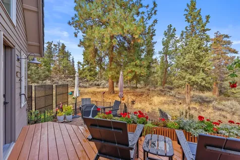 3192 NW Golf View Drive Bend OR 97703