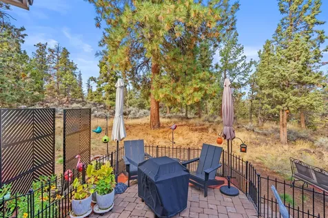 3192 NW Golf View Drive Bend OR 97703