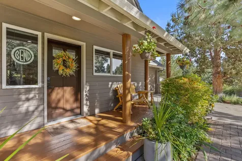 3192 NW Golf View Drive Bend OR 97703
