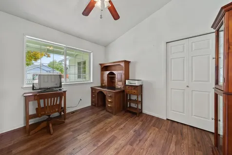 2723 NW 15th Street Redmond OR 97756