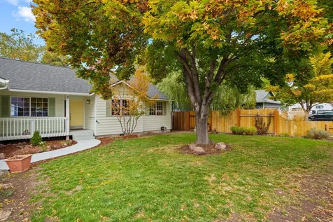 2723 NW 15th Street Redmond OR 97756