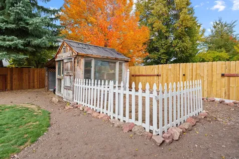2723 NW 15th Street Redmond OR 97756