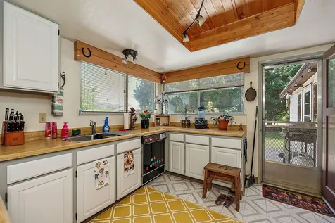 3313 Redwood Avenue Grants Pass OR 97527
