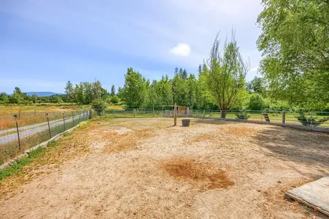 3313 Redwood Avenue Grants Pass OR 97527