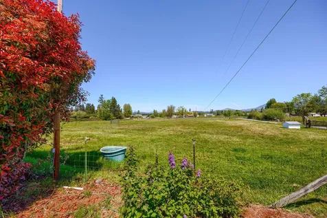 3313 Redwood Avenue Grants Pass OR 97527