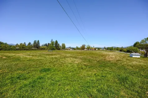 3313 Redwood Avenue Grants Pass OR 97527