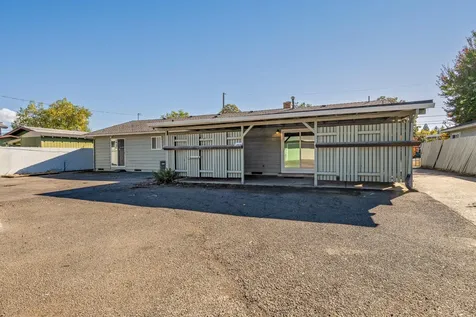 1461 Johnson Street Medford OR 97504