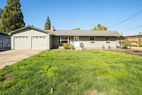 1461 Johnson Street Medford OR 97504