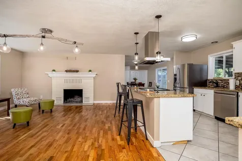 1461 Johnson Street Medford OR 97504