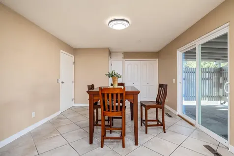 1461 Johnson Street Medford OR 97504