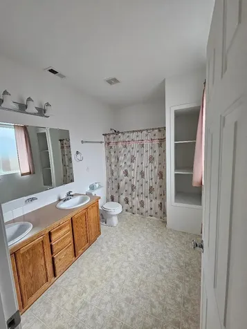 1297 NE 3rd Street Redmond OR 97756
